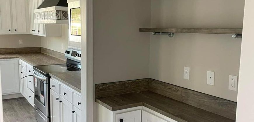 3bed 2bath  Farm House