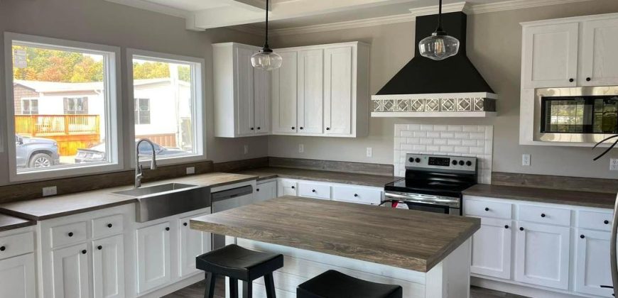 3bed 2bath  Farm House