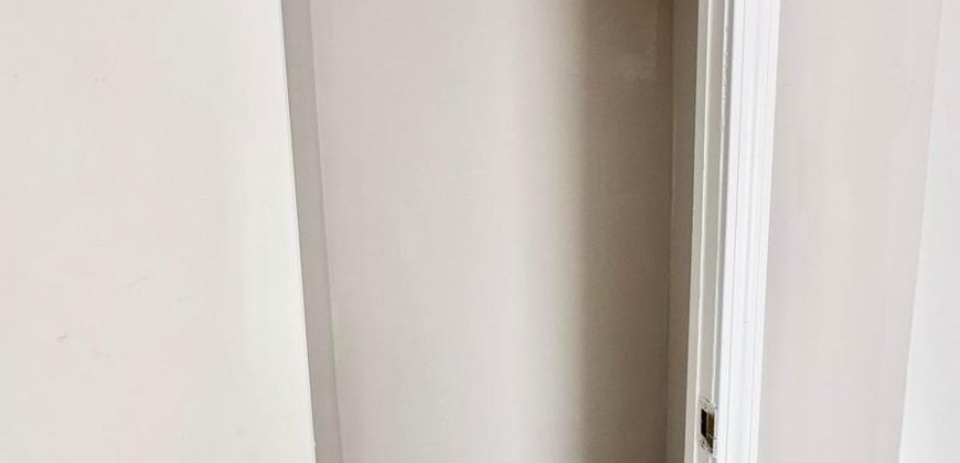 Fairly used home still in it’s perfect condition 👍